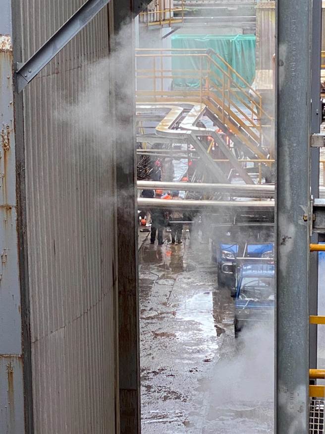 中華紙漿花蓮廠承攬外包商于姓男子今進行電銲作業時，突然觸電倒地不起，送醫急救仍回天乏術。（民眾提供／羅亦晽花蓮傳真）