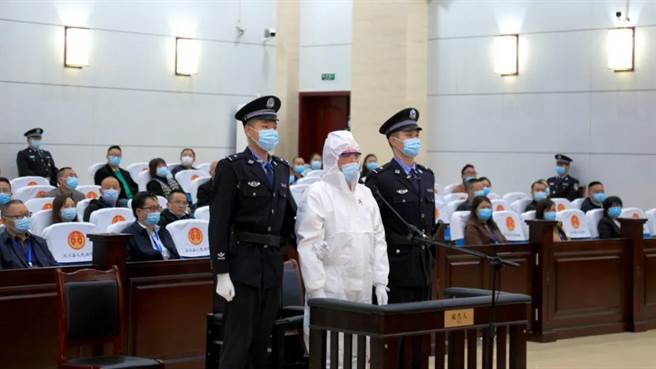 網紅拉姆直播遭前夫燒死案，一審判決被告唐路死刑。（新華網）