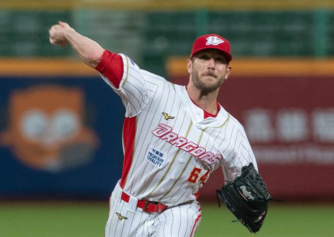 味全龍投手鋼龍。（味全龍提供）