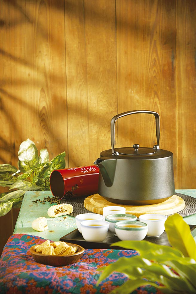 大古铸铁全新上市的大容量铸铁壶「富贵圆满3.3L」，原价21,000元，优惠价18,880元。图／业者提供