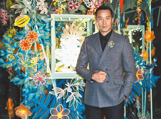 张孝全曾送TIFFANY项炼给爱妻，迄今不离身。（陈俊吉摄）