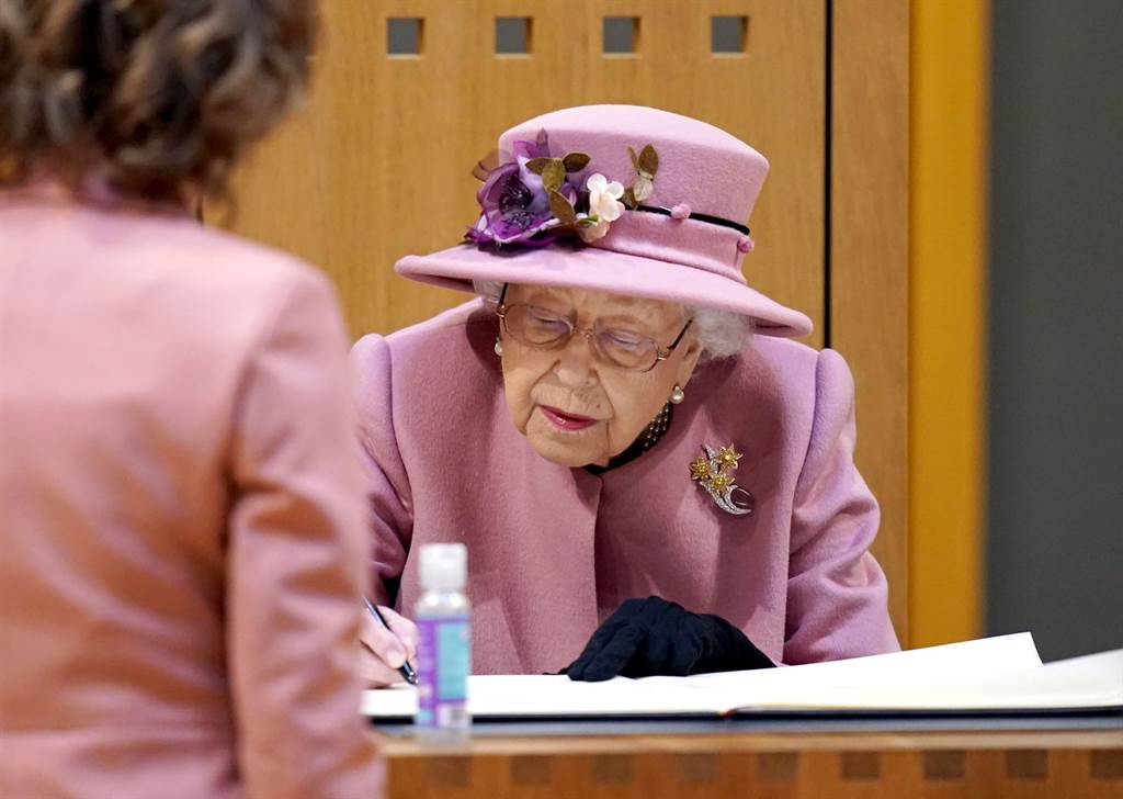英国女王对各国领袖空谈气候变迁但几乎毫无作为感到恼火。（图／美联社）(photo:ChinaTimes)