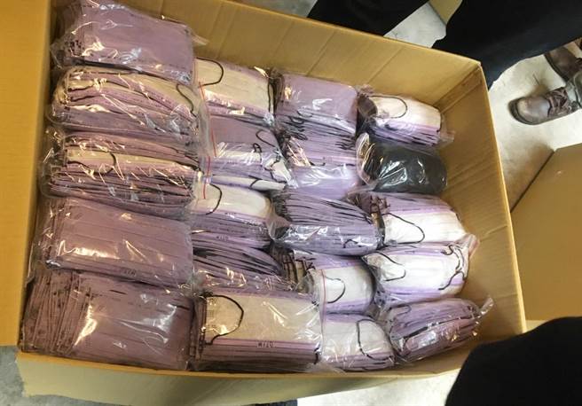 桃园市蓝姓男子经营口罩工厂，却私下转卖高价口罩，检方痛批大发国难财，依严重特殊传染性肺炎防治及纾困振兴特别条起诉。（翻摄照片）