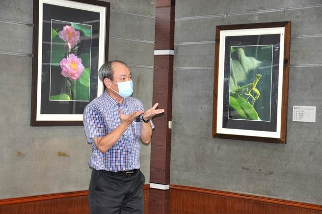 林文雄从荷花摄影领会出另一种生活哲学。（建国科大提供／吴敏菁彰化传真）