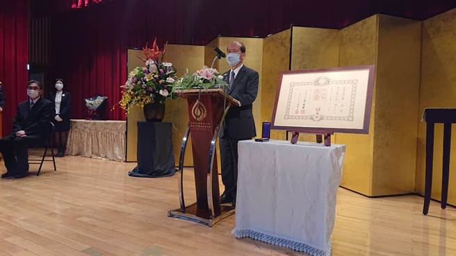 前嘉南農田水利戶長楊明風維護烏山頭水庫與舉辦八田與一追思會，被日本認為促進台日友好關係，今年贈送勳章。（程炳璋攝）