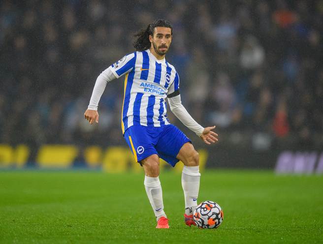 图说︰本赛季刚加盟布莱顿的 古古雷亚 为球队的左路带来稳定攻守平衡（图片来源︰达志影像）