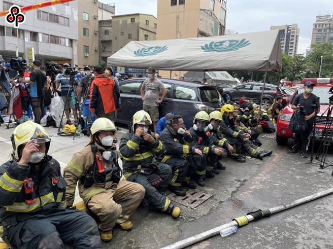 高雄市鹽埕區城中城大樓近日火災，釀成多人死傷。（報系資料照）