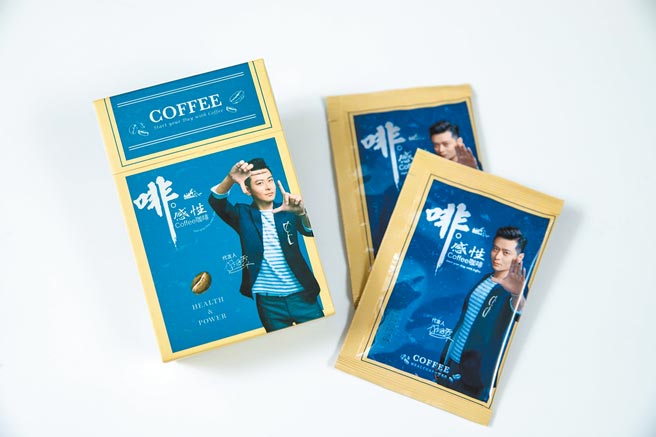 「啡感性」和维纳斯系列都由陈冠霖代言。（石智中摄）