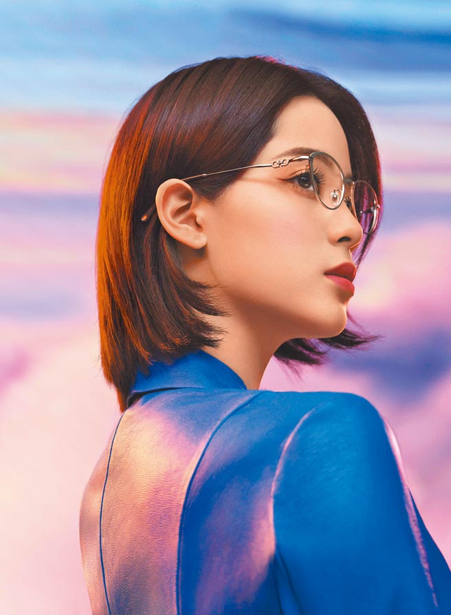 Salvatore Ferragamo宣布歐陽娜娜成為眼鏡系列全球品牌代言人。（Salvatore Ferragamo提供）