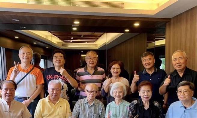 程富阳》重阳宴归国华侨友人！(图/爱传媒提供)