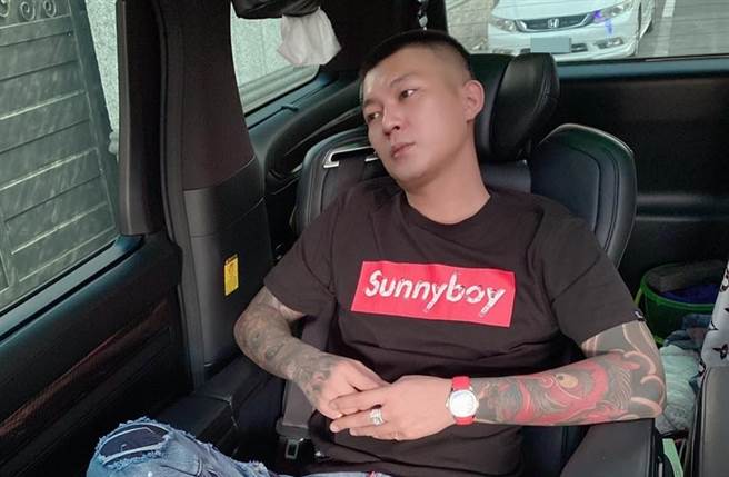 凤梨昨揭露朋友的女儿在保母家猝死一事。（图／翻摄自凤梨 吴泓逸脸书）