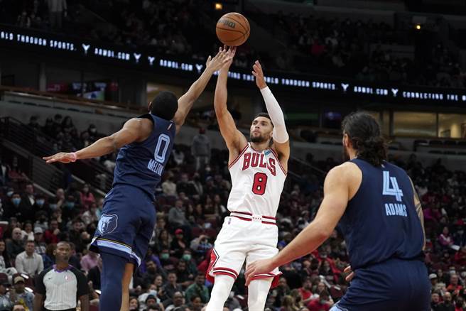 公牛后卫拉文今天轰下全场最高31分。(美联社)