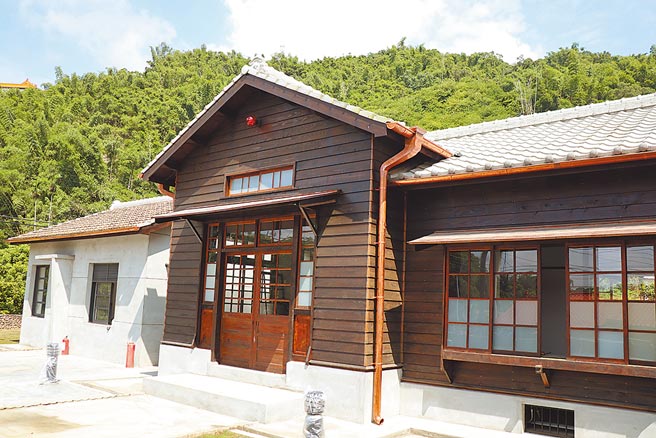 2009年登錄為台南市歷史建築的東山區牛肉崎警察官吏派出所，10月初已整修完工待驗收。（劉秀芬攝）