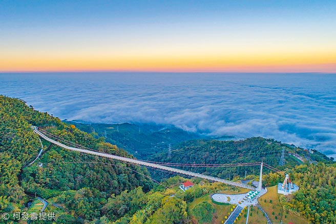 太平云梯与云海相映美景。（柯发寿提供／廖素慧嘉市传真）