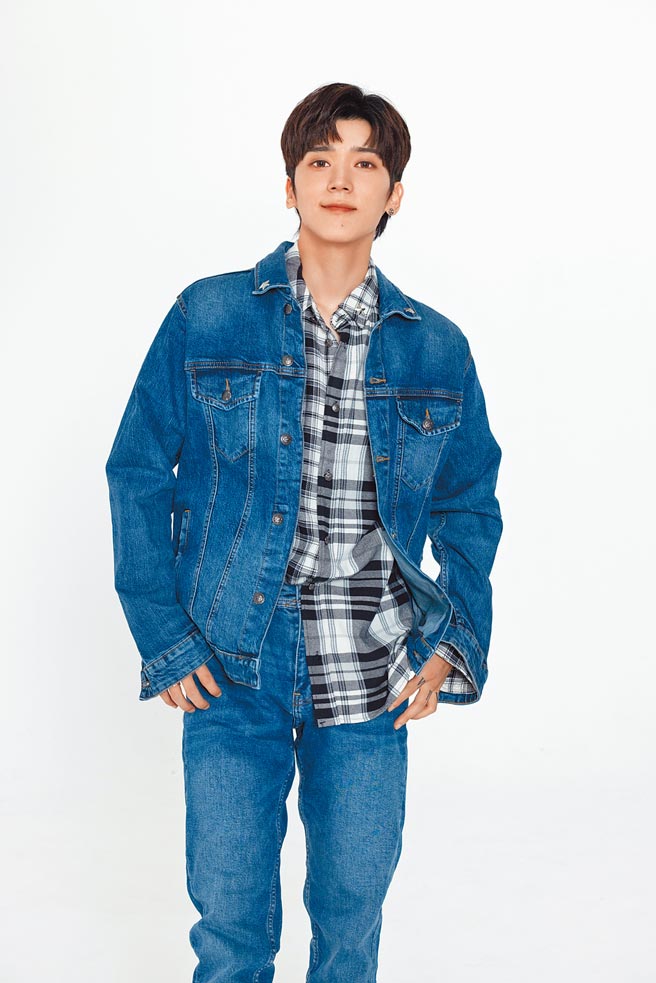 畢書盡推出新單曲〈I＆愛〉。（老鷹音樂提供）