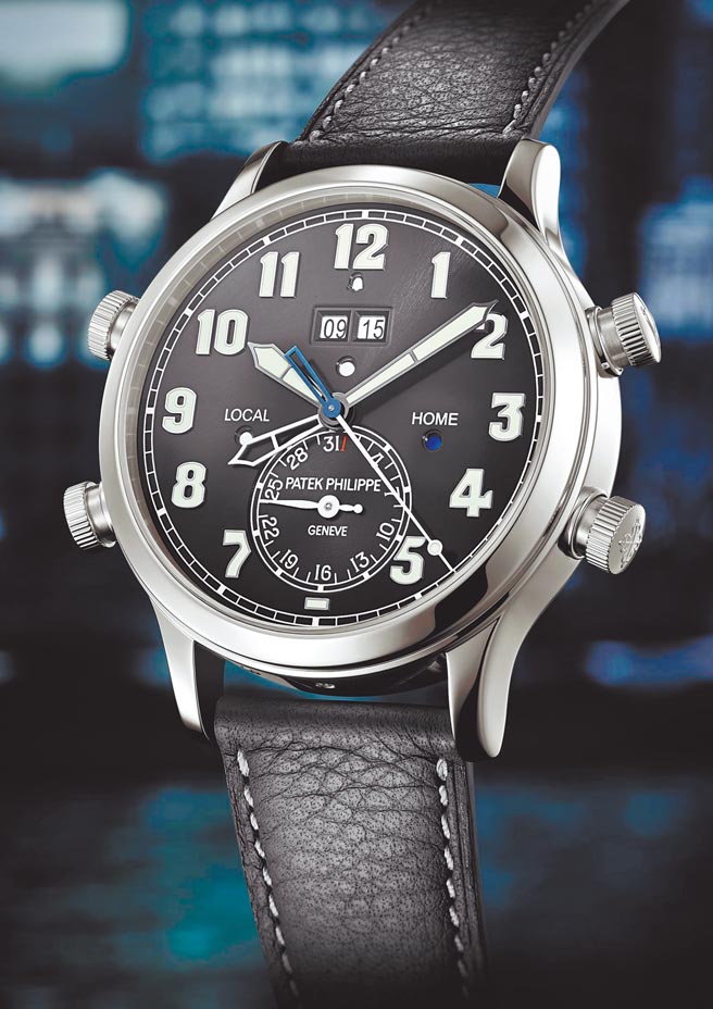 百达翡丽编号5520P-001两地时间响闹腕表，聆听簧音如天籁般的奢华之音，759万元。（百达翡丽提供）