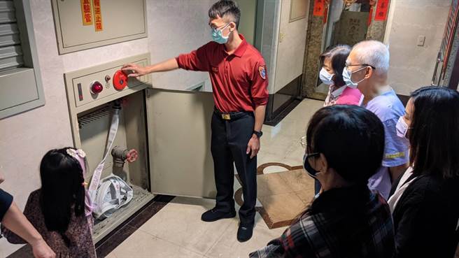 桃园消防深入高风险地区推广防灾意识。（消防局提供／吕筱蝉桃园传真）