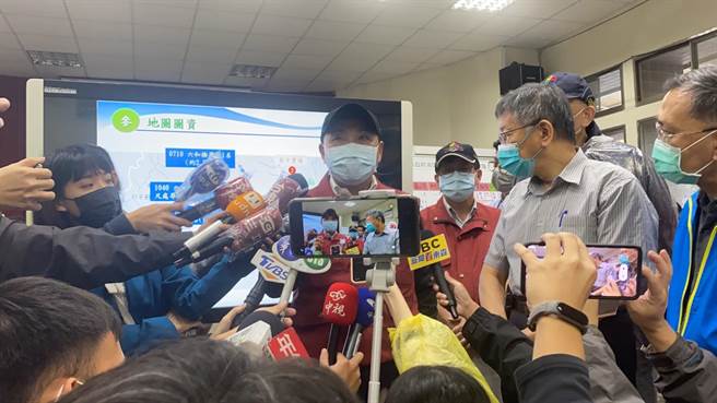 虎豹潭6人落水2童仍下落不明　侯友宜下午再赴指揮所視察（戴上容攝）