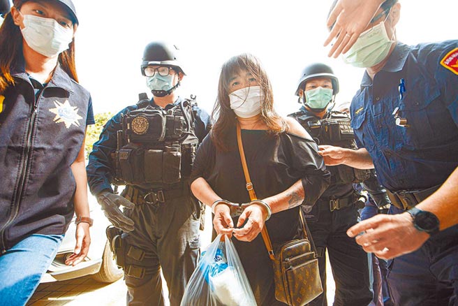 高雄盐埕区城中城大火造成46人死亡、41人轻重伤，遭控涉案的黄女遭到声押禁见获准。（本报资料照片）