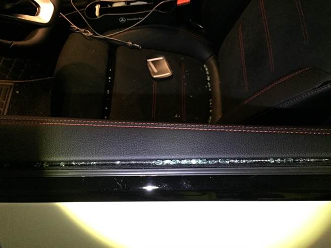 新車停在社區停車場，慘遭租客友人砸車窗竊財。(翻攝照片／蔡依珍桃園傳真)