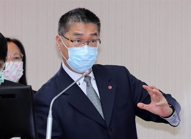 内政部长徐国勇要求地方政府在1个月内盘查老旧复合用途建筑物全数纳管，3个月完成公安与消防全面稽查。（黄世麒摄）
