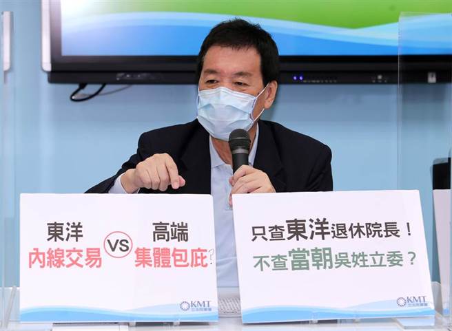 國民黨立法院黨團總召費鴻泰爆料在去年11月底就接獲有10多位立委介入的消息，相關資訊應不難查，檢調應該介入查清楚。（黃世麒攝）