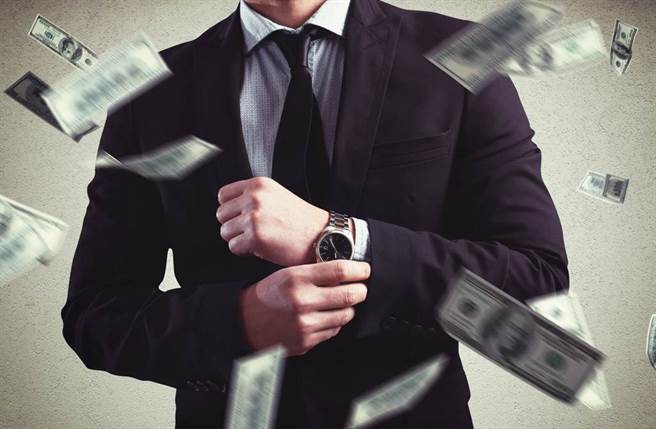 10月底属虎、牛、马、鼠的人有财神加持，财运亨通。（示意图／Shutterstock）