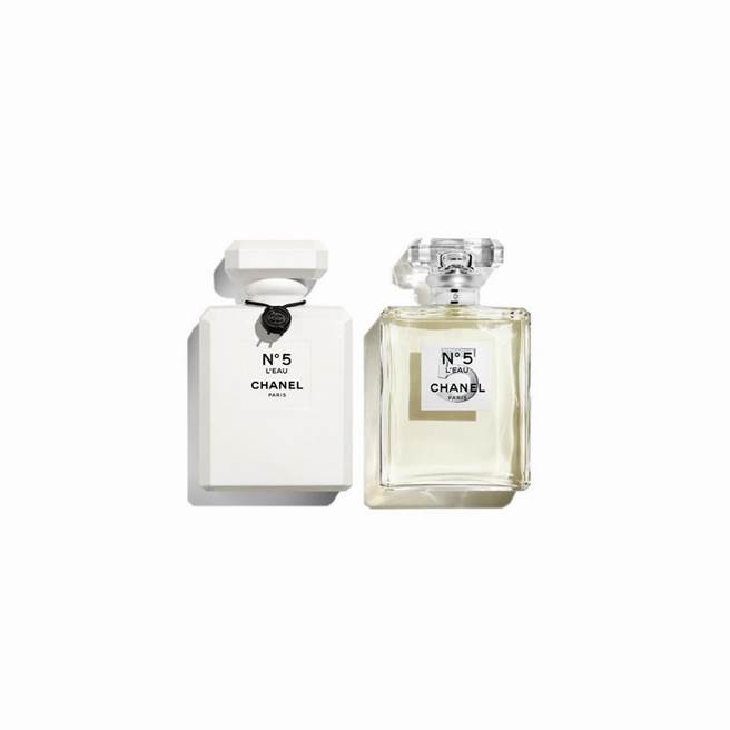 香奈儿N°5百年至臻清新晨露淡香水100ml 限量，6280元。（香奈儿提供）