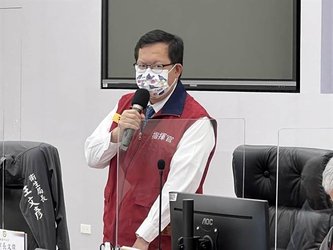 桃園市長鄭文燦18日表示，明年1月14日防疫旅館訂房率已達百分之百，向中央喊話呼籲提早因應。(蔡依珍攝)