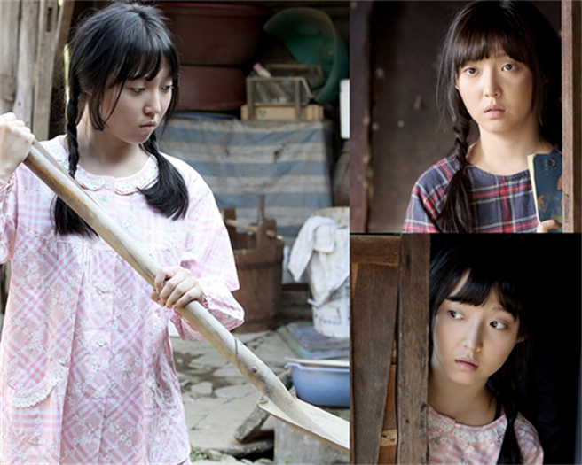 「miss A」Min在片中化身朴素村女。（车库娱乐提供）