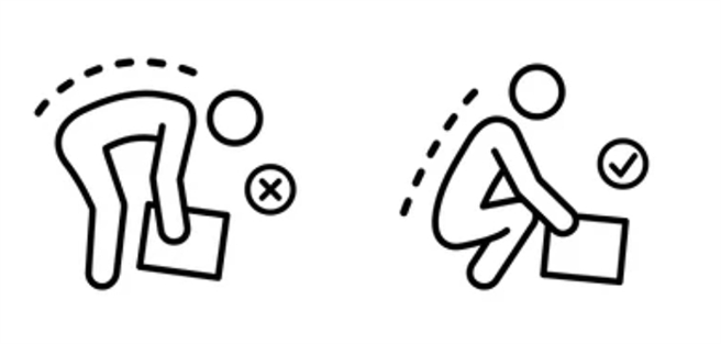 弯腰最容易闪到腰，最好靠腿力蹲下再慢慢起身。(示意图/Shutterstock)