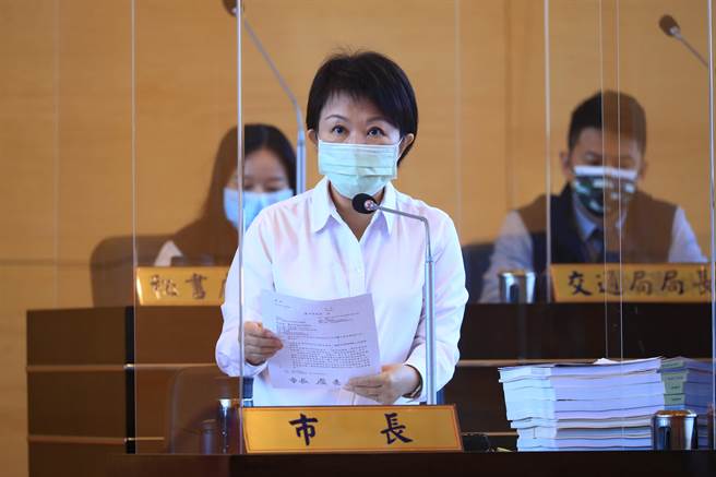 市長盧秀燕強調，現有法律確實不足，她支持高嘉瑜立委主張，針對數位性暴力，盡速修法嚴懲重辦。(陳世宗攝)