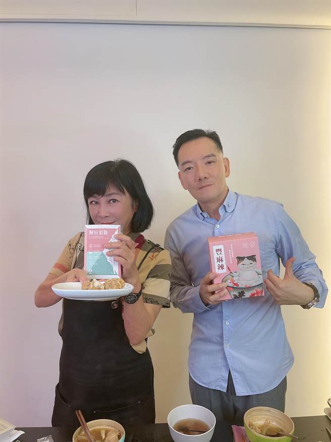 吴淡如昨晚帮田定丰直播叫卖。（丰田制造提供）