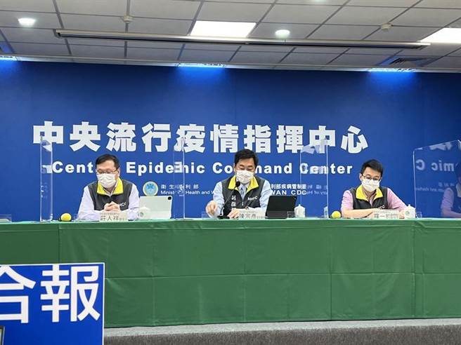 （中央流行疫情指揮中心副指揮官陳宗彥說明今日疫情狀況。圖／彭媁琳）