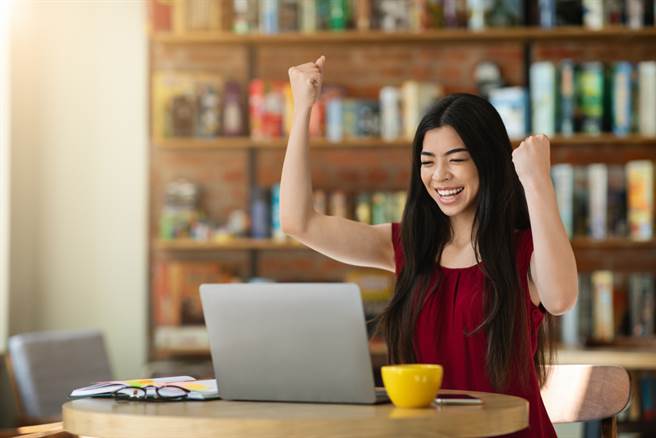 生肖属马、猪、狗的人不是天生聪明人，却有后天富贵命。（示意图／shutterstock）