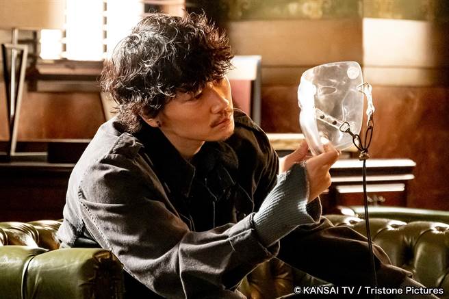 綾野剛主演的《AVALANCHE 雪崩》已在台登場。（friDay影音提供）