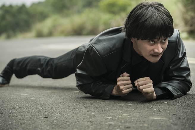 劉冠廷上周先陪粉絲在西門町搶先看片。（良人行影業提供）