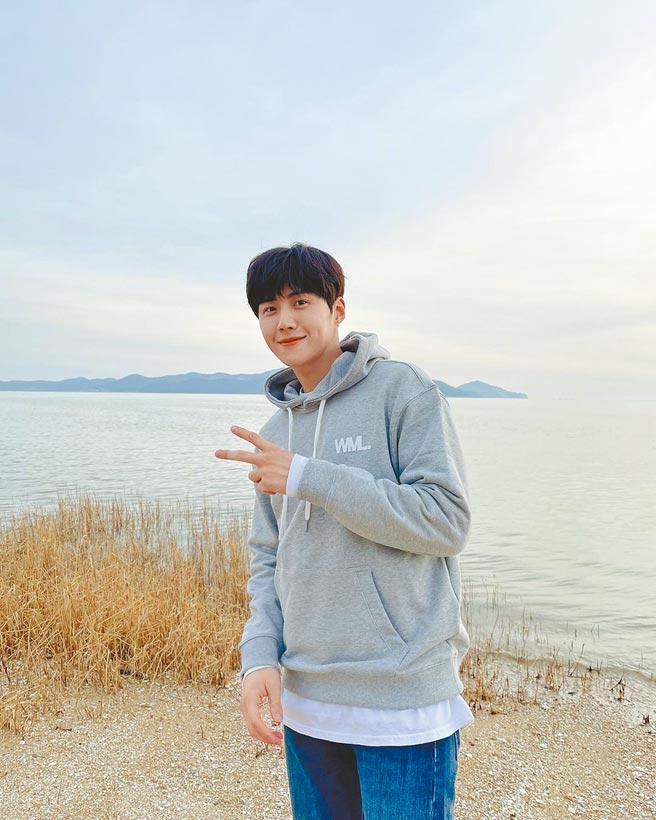 金宣虎接连演出2部夯剧，是近期最火红的韩剧男神之一。（摘自IG）