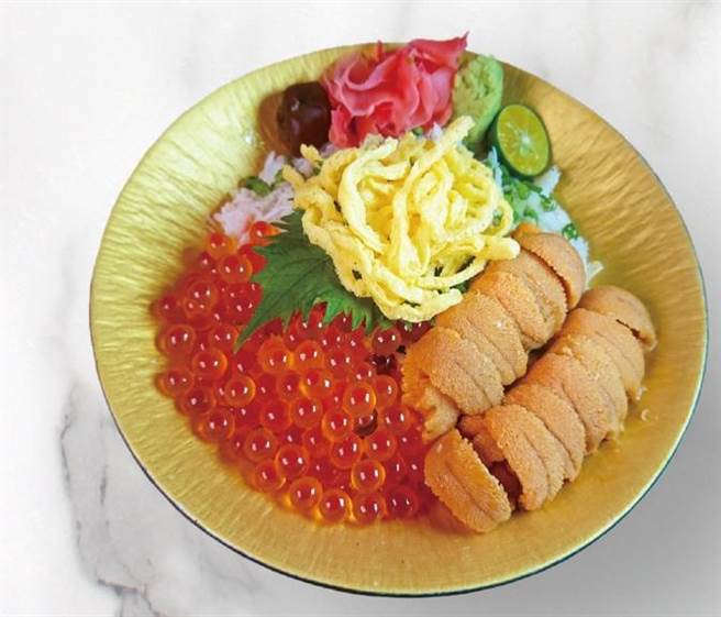BELLAVITA山口小鼎脍-北海道极品三色丼，888元。（BELLAVITA提供）