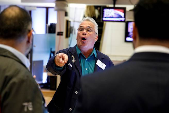 美国实施大撒币政策，产生拖累财政的副作用，（图／路透社）