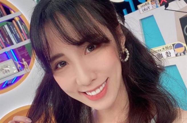 瑶瑶搞笑无厘头的个性，吸引不少粉丝喜爱。（图／qiaoxinhuang IG）