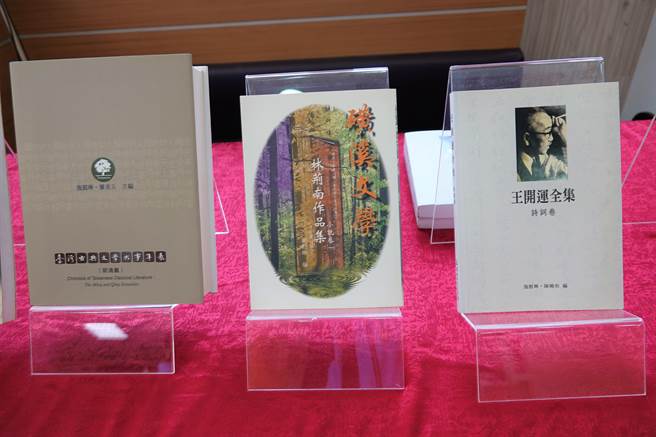 鹿港镇鹿港镇立图书馆成立「鹿港学」专区。（鹿港镇公所提供／吴敏菁彰化传真）