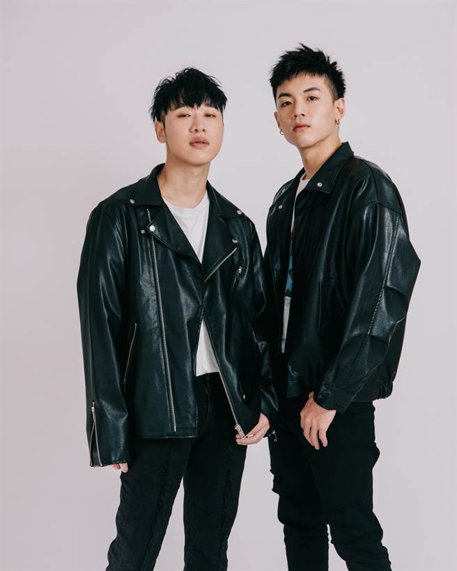 龔言脩（右）宣佈加入小賴成立的日向創意公司。（日向創意提供)