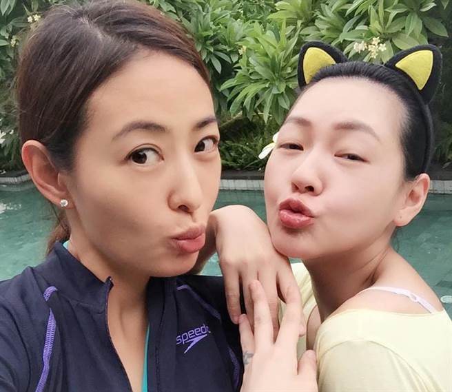 贾永婕和小S感情很好。（图／翻摄自脸书）