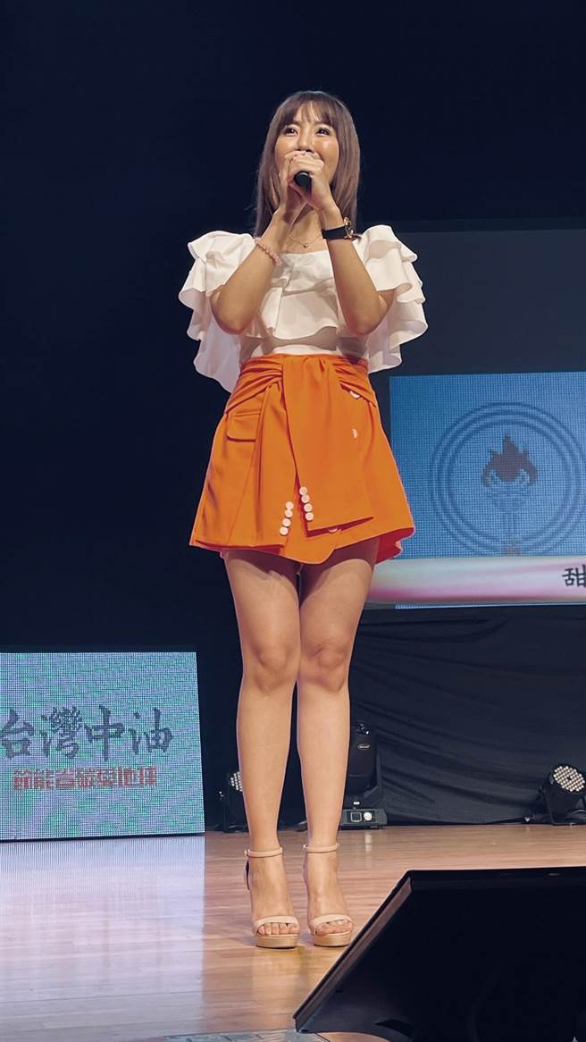 苏宥蓉演唱经典歌曲。（廖素慧摄）