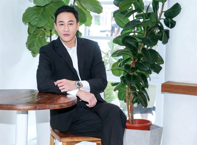 何润东终于回台和家人相聚。(粘耿豪摄) 