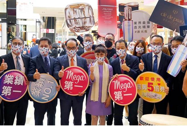 五倍券助攻 远百周年庆业绩成长5％。（远百提供）