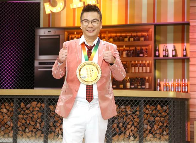 沈玉琳自稱疫情期間，收入不減反增。(粘耿豪攝）