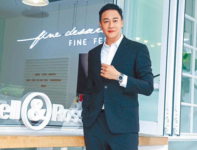 何潤東昨一身帥氣出席表商活動。（粘耿豪攝）