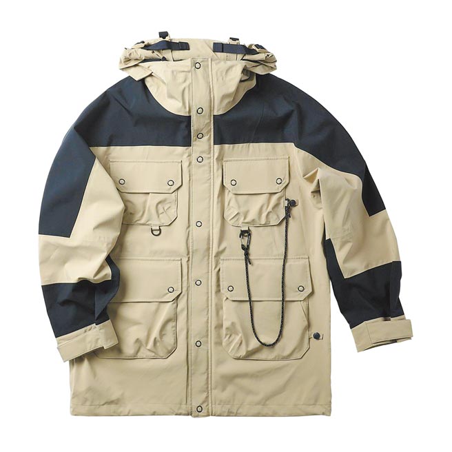 新光三越台北信义新天地THE NORTH FACE UE与日本街头潮流鬼才仓石一树联手推出机能防水外套，1万7380元。（新光三越提供）